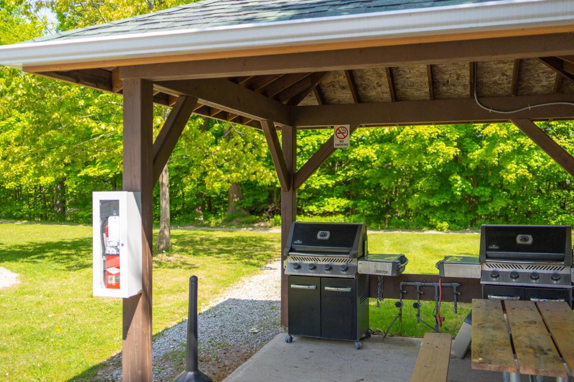 Horseshoe Valley Suites - The Maple Shanty Bay Exterior foto